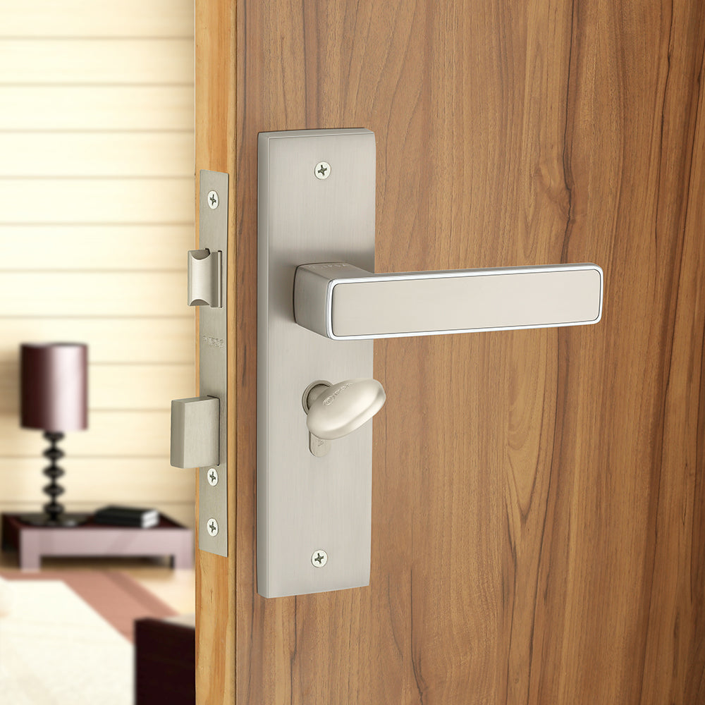 IPSA Clay Iris Handle Series on 8" Plate CYS Lockset with 60mm Coin and Knob - Matte Satin Nickel Finish CPS